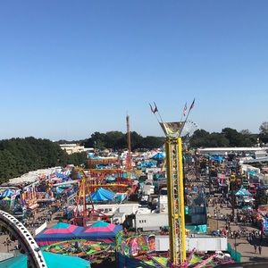 Meet your Posher, Elizabeth